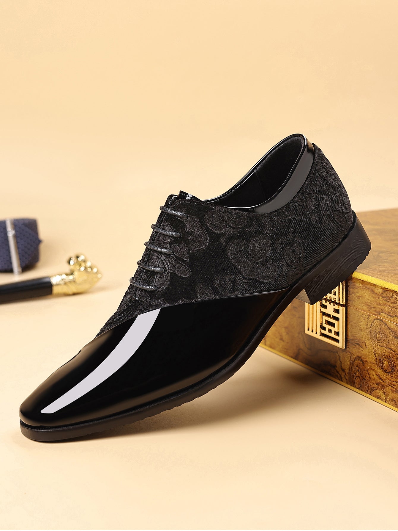 Men's Shiny Pointed-Toe Business Leather Shoes - Premium PU Leather Square Toe Dress Shoes