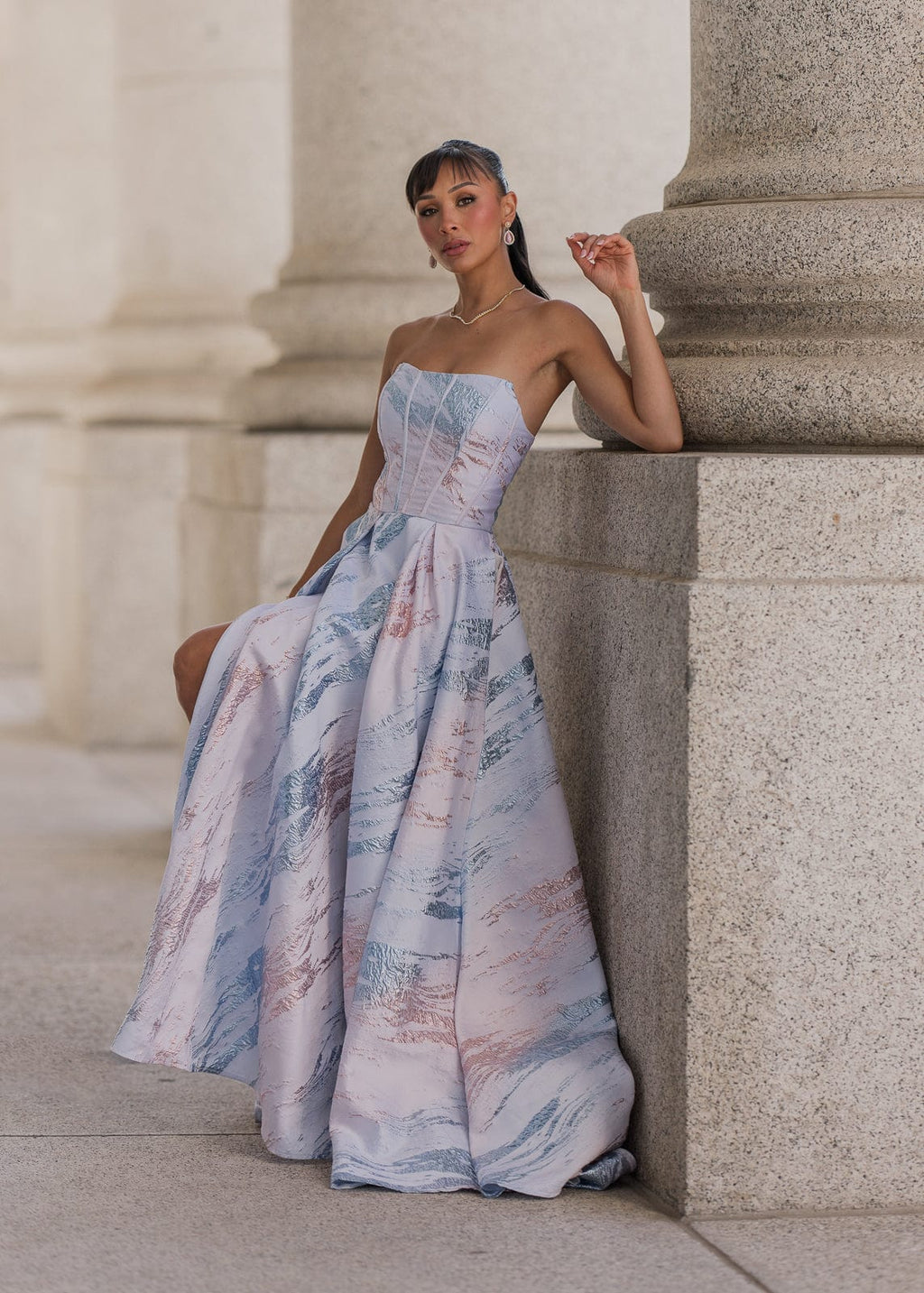 Nessa Metallic Gown – Pink