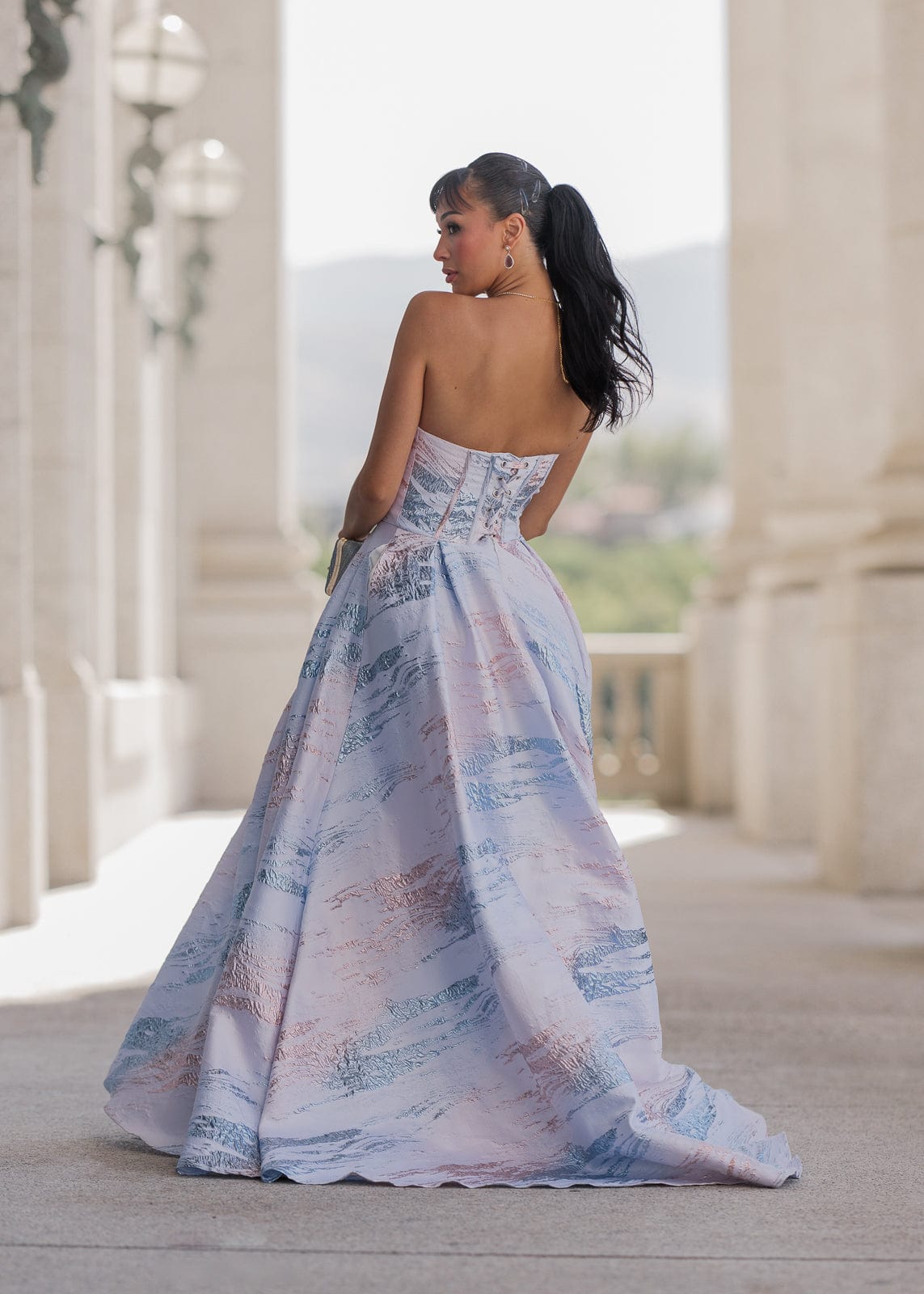 Nessa Metallic Gown – Pink