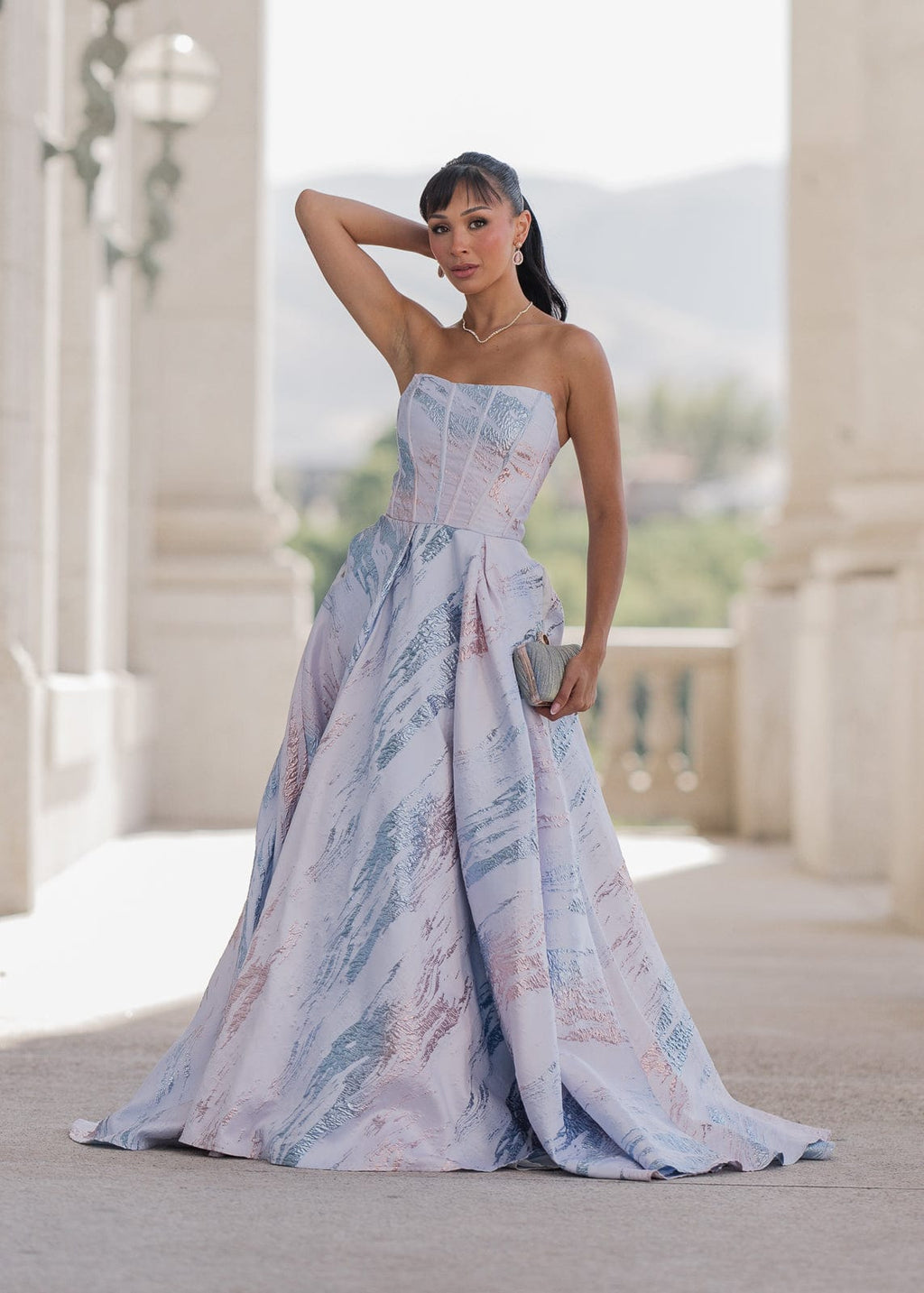 Nessa Metallic Gown – Pink