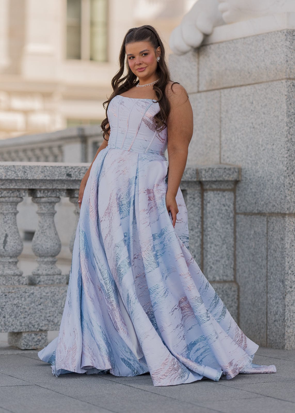 Nessa Metallic Gown – Pink